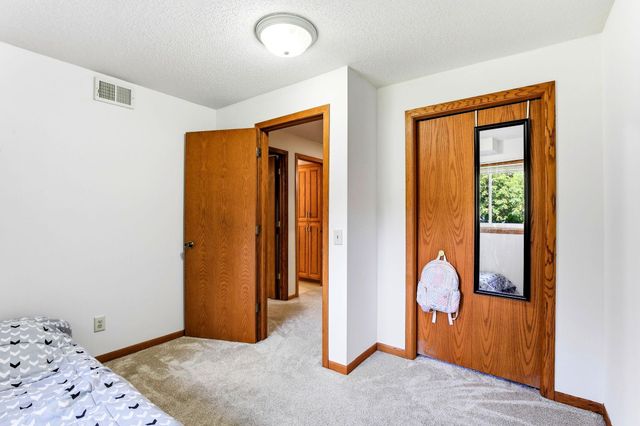 22365 Circle Lane, Rogers, MN 55374