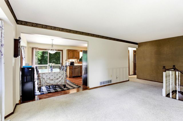 22365 Circle Lane, Rogers, MN 55374