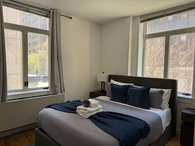 502 9th Ave Apt 2B, New York City, NY 10018