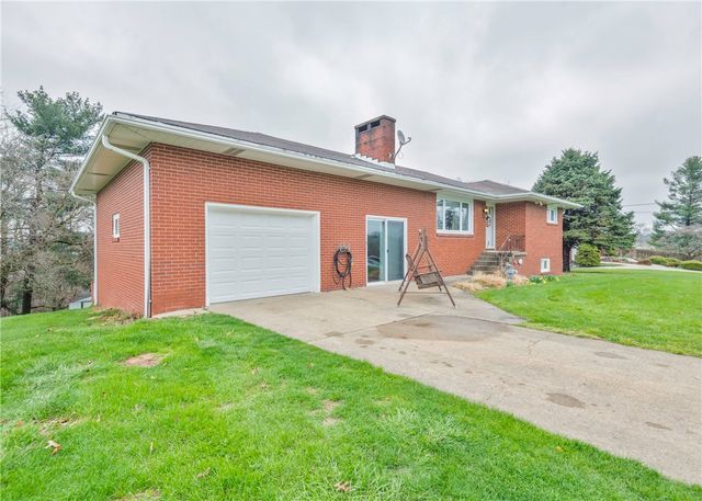 20 Samuel Dr, South Strabane, PA 15301