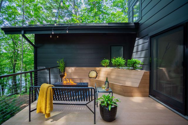 7103 Lake View Ridge, Lake Ann, MI 49650