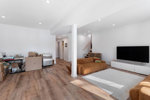 7103 Lake View Ridge, Lake Ann, MI 49650