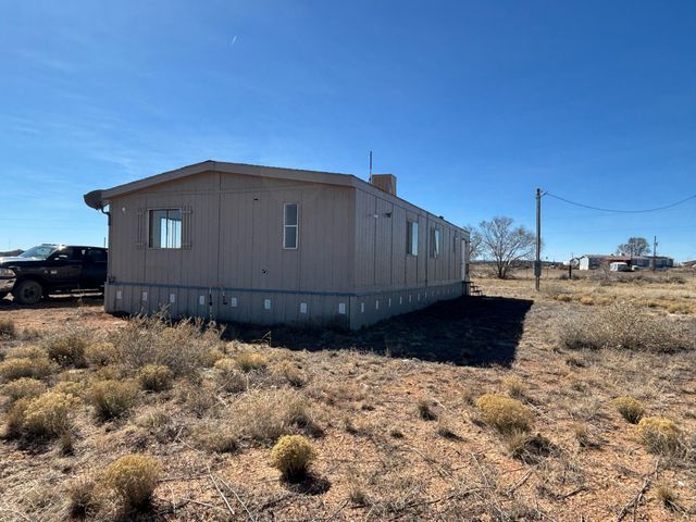 28 Duncan Road, Moriarty, NM 87035