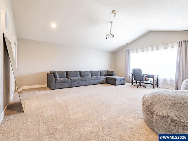 3111 Bartley Pl SE, Albany, OR 97322