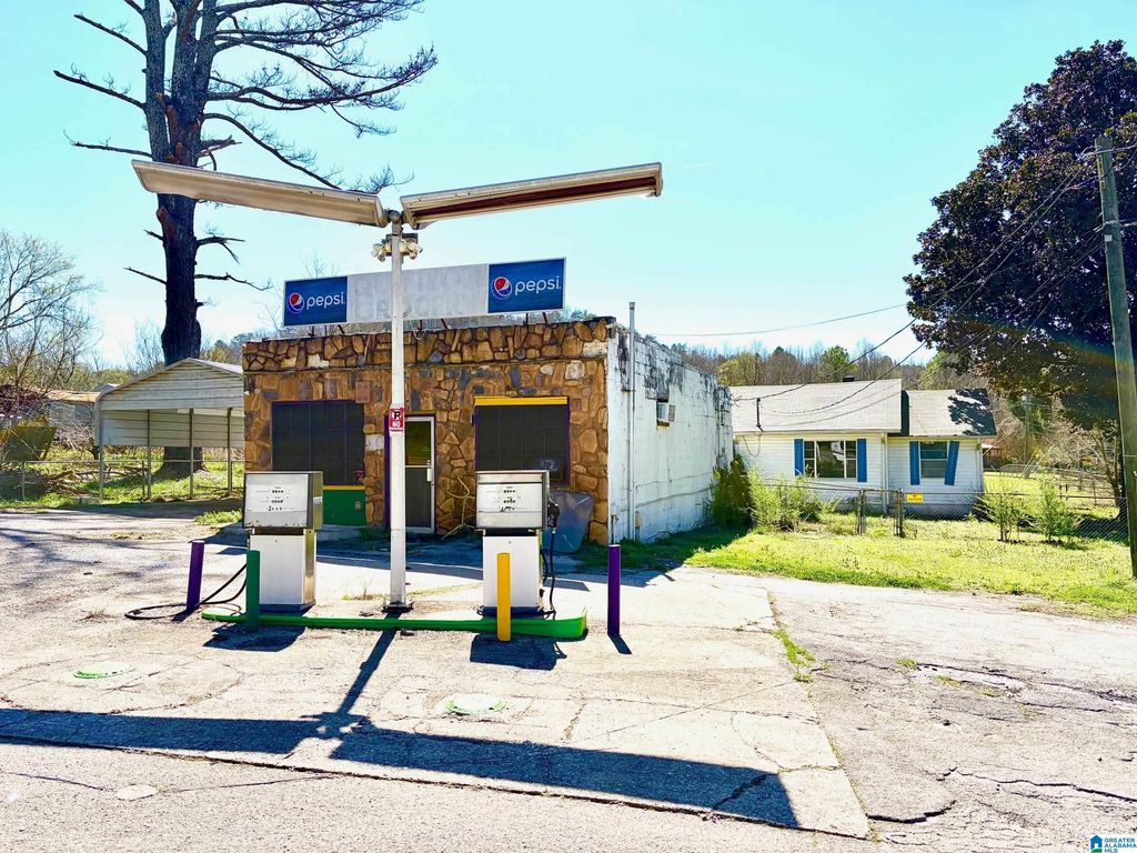 4246 WALKER CHAPEL ROAD, Fultondale, AL 35068