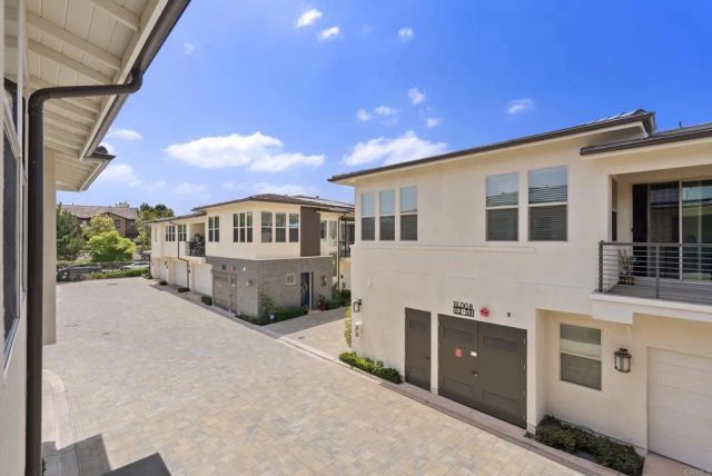 16750 Coyote Bush Drive 50, San Diego, CA 92127
