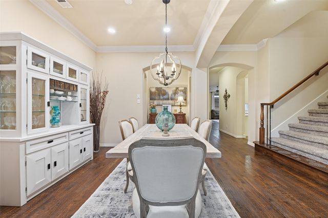 1133 Burnett Drive, Lantana, TX 76226