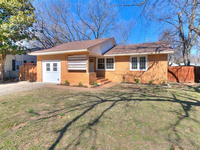 1021 W Apache Street, Norman, OK 73069