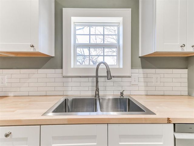 1021 W Apache Street, Norman, OK 73069