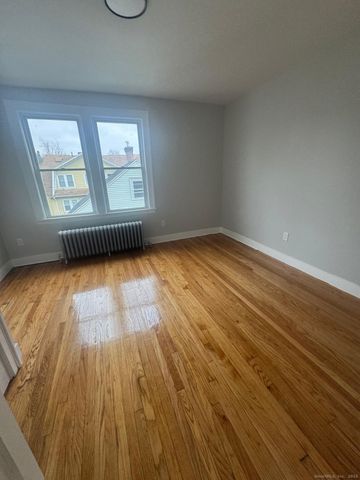 60 Arnold Street 3rd Floor, Hartford, CT 06106