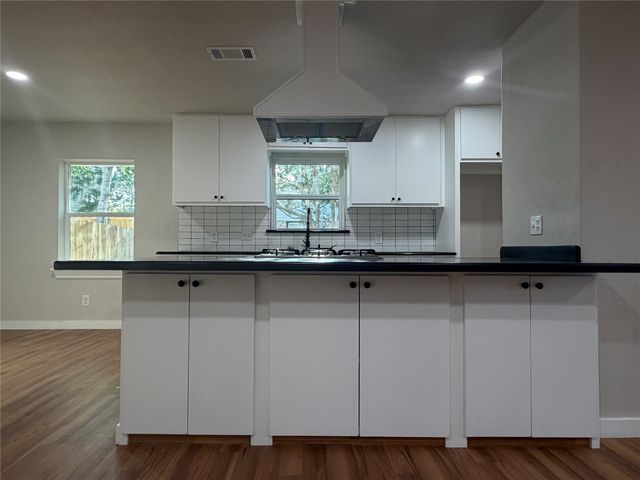 1818 Walnut Avenue, Carrollton, TX 75006