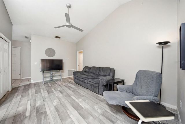 1500 HEIRLOOM DRIVE, Orlando, FL 32818