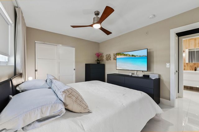 900 Atlantic Shores Boulevard 202, Hallandale Beach, FL 33009