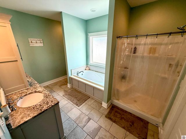 2250 Hal Drive, Murray, KY 42071