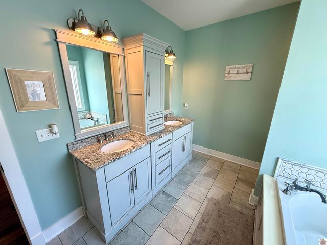 2250 Hal Drive, Murray, KY 42071