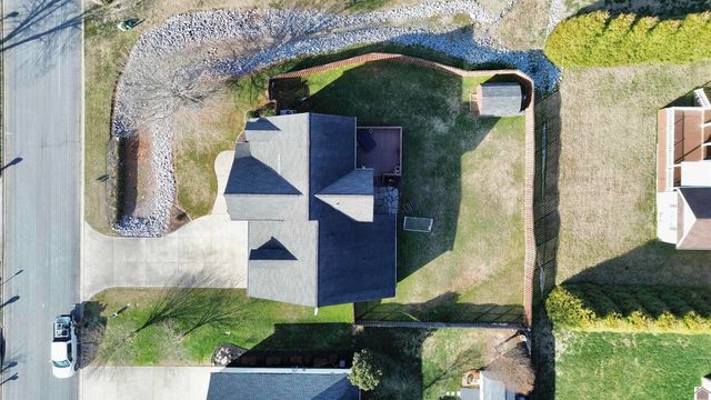 2250 Hal Drive, Murray, KY 42071