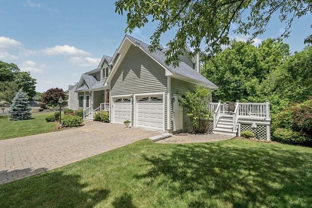 78 Hammersmith Dr, Saugus, MA 01906