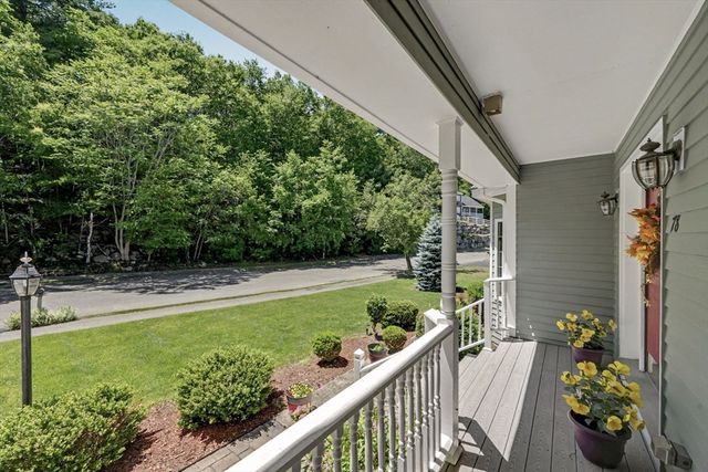 78 Hammersmith Dr, Saugus, MA 01906