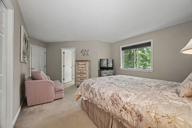 78 Hammersmith Dr, Saugus, MA 01906