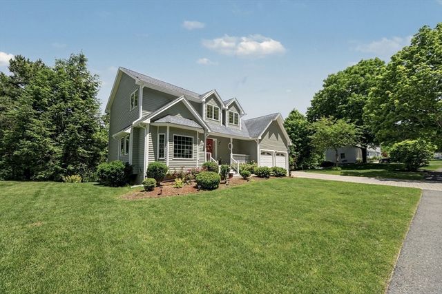 78 Hammersmith Dr, Saugus, MA 01906