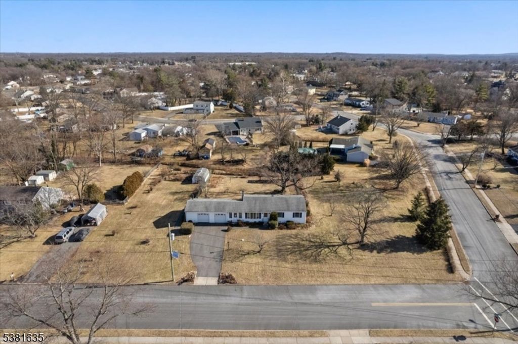 23 Cranbrook Ave, Hillsborough Twp., NJ 08844