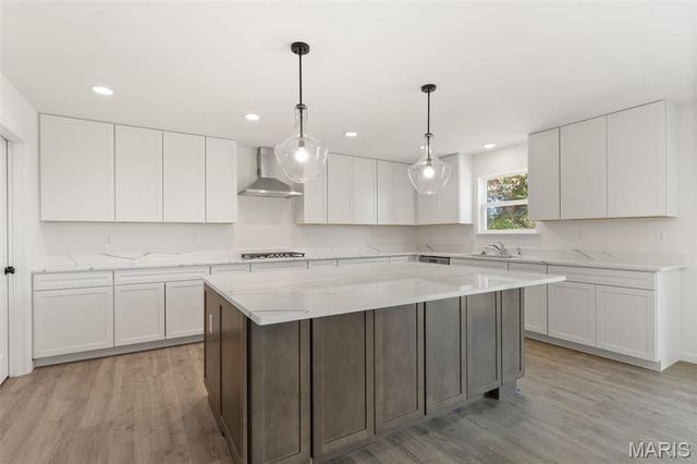 566 Evening Primrose Drive, Wentzville, MO 63385