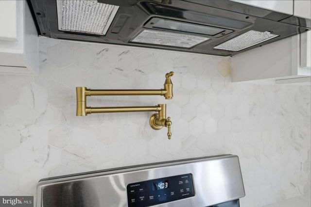 8653 RUGBY ST, Philadelphia, PA 19150