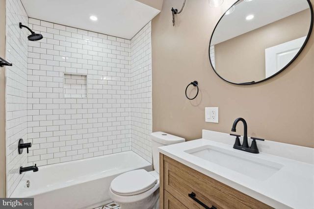 8653 RUGBY ST, Philadelphia, PA 19150