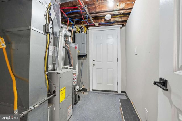 8653 RUGBY ST, Philadelphia, PA 19150