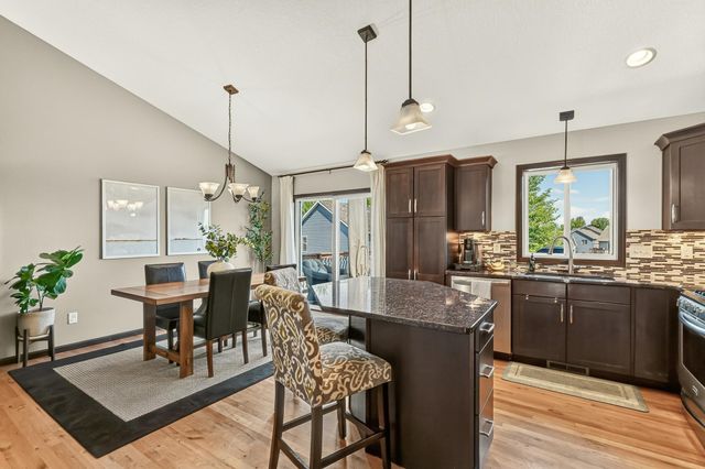 2101 Starburst Drive SW, Rochester, MN 55902