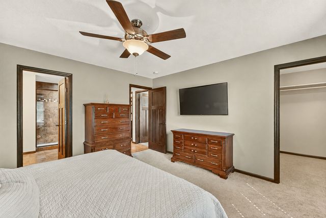 2101 Starburst Drive SW, Rochester, MN 55902