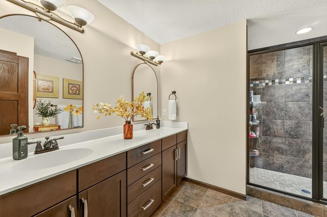 2101 Starburst Drive SW, Rochester, MN 55902