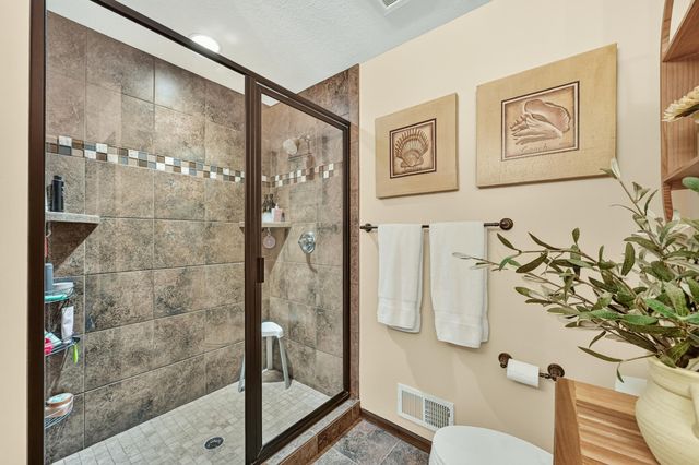 2101 Starburst Drive SW, Rochester, MN 55902