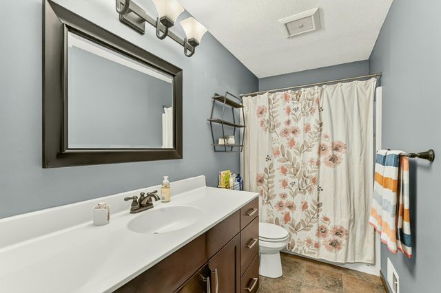 2101 Starburst Drive SW, Rochester, MN 55902