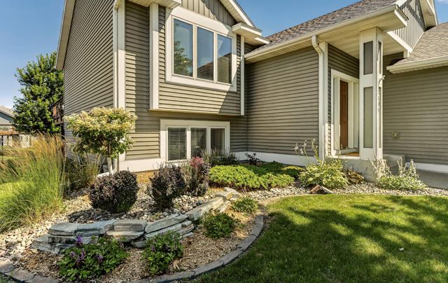 2101 Starburst Drive SW, Rochester, MN 55902