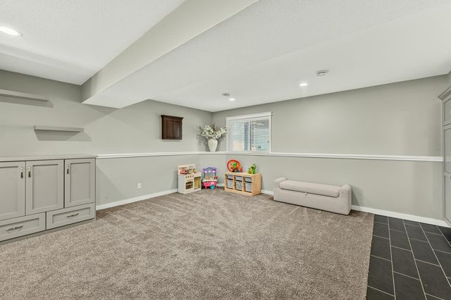 2101 Starburst Drive SW, Rochester, MN 55902