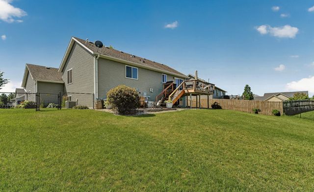 2101 Starburst Drive SW, Rochester, MN 55902