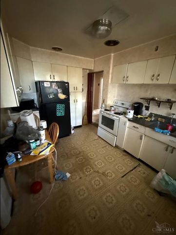 8754 Monsanto Drive, Springfield Twp., OH 45231