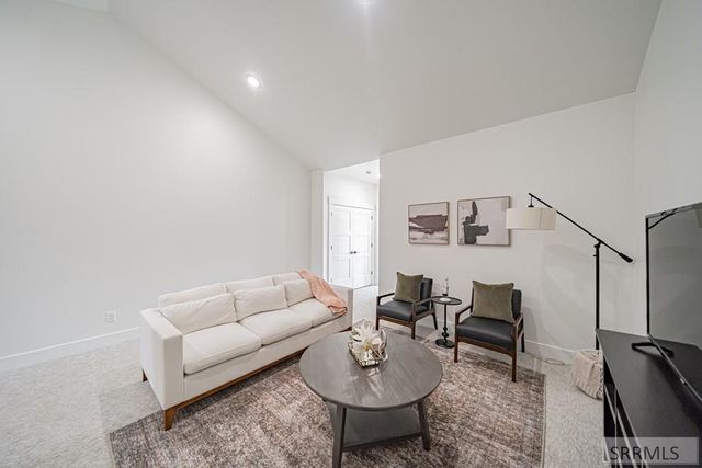 1375 Latah Avenue, Idaho Falls, ID 83402