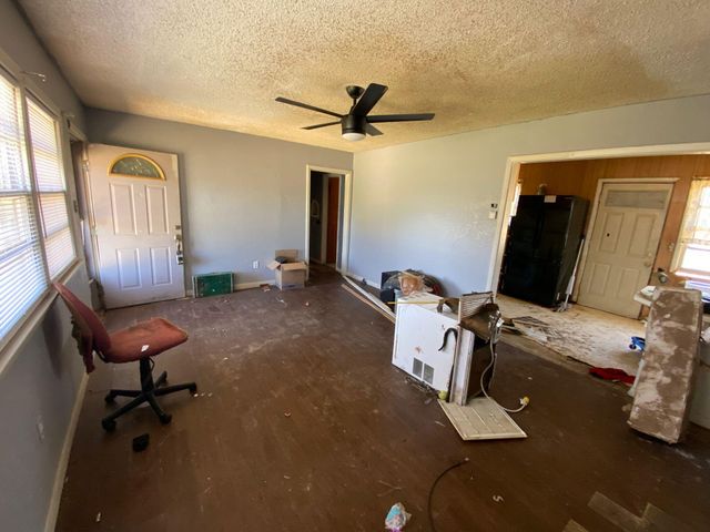 527 51st Street, Lubbock, TX 79404