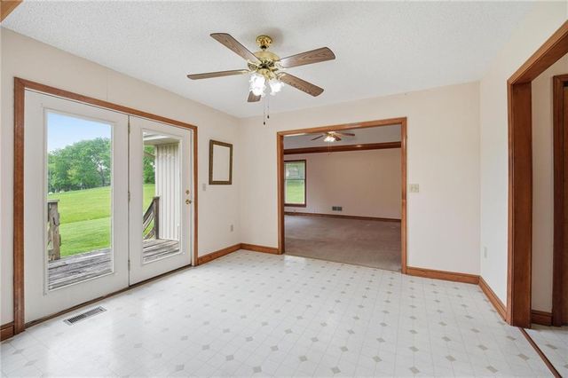 6720 N Indiana Avenue, Kansas City, MO 64119