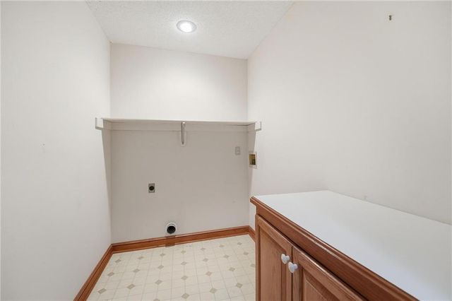 6720 N Indiana Avenue, Kansas City, MO 64119