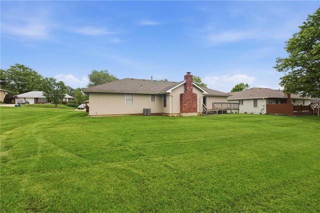 6720 N Indiana Avenue, Kansas City, MO 64119