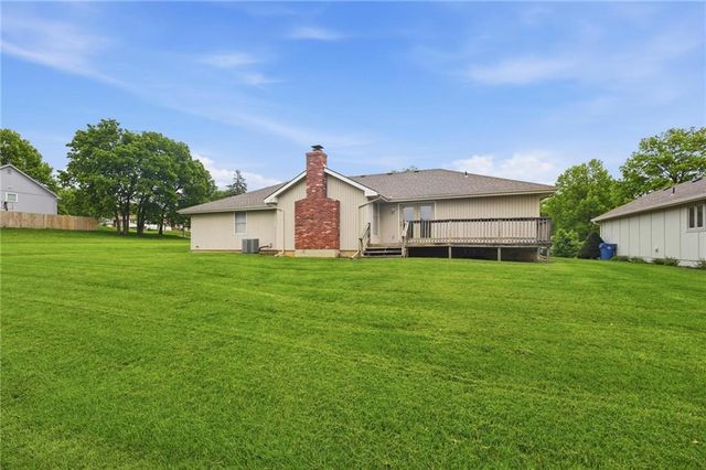 6720 N Indiana Avenue, Kansas City, MO 64119