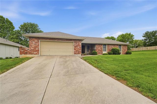 6720 N Indiana Avenue, Kansas City, MO 64119