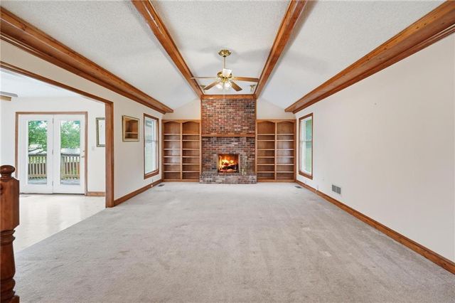 6720 N Indiana Avenue, Kansas City, MO 64119