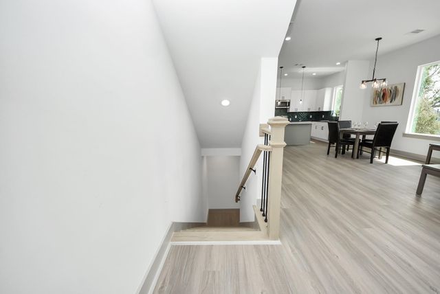 5302 Kindred Garden Lane B, Houston, TX 77091