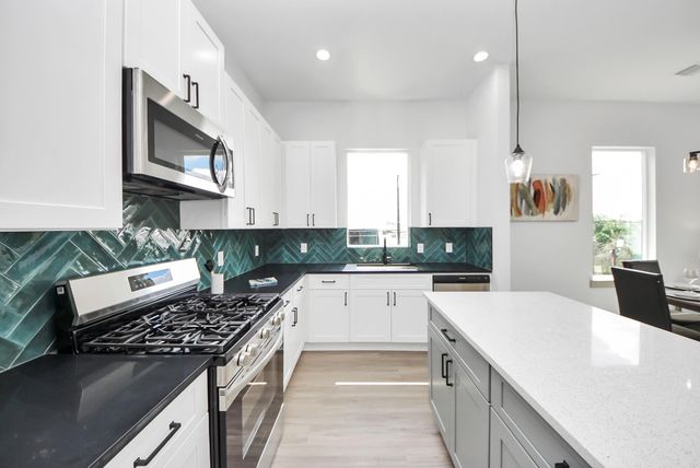 5302 Kindred Garden Lane B, Houston, TX 77091