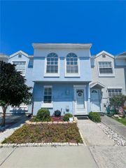 6721 121ST AVENUE E, Largo, FL 33773