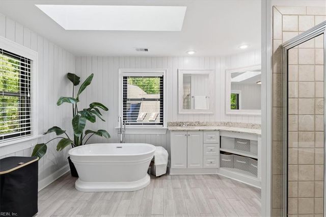 1225 Birdneck Lake DR, Virginia Beach, VA 23451